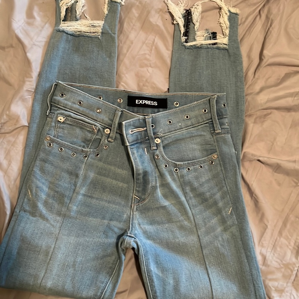 Midrise ankle jean